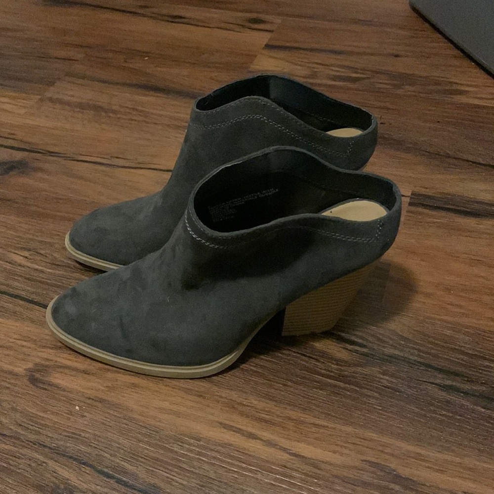 Women’s Dark Grey Slip On Booties 8